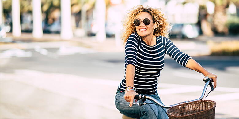 Single e coppie Consulenza online via chat per single e coppie di tutte le età. Rispondiamo in modo neutrale e indipendente alle domande sull'assicurazione sanitaria, l'assicurazione della casa, l'assicurazione di responsabilità civile, l'assicurazione dell'auto, le indennità di nascita, gli sconti per la famiglia, l'assicurazione dentistica e tutte le altre domande sull'assicurazione.