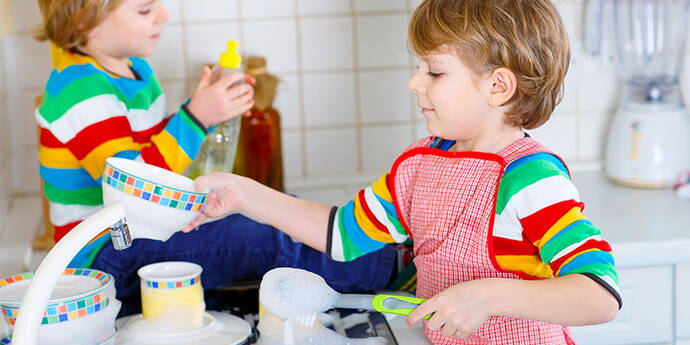 Aiuto domestico Chi sostiene i costi del aiuto domiciliare? Lavaggio, pulizia e cucina sono tra i servizi Spitex a pagamento. Spitex viene da me e si prende cura di me - chi si farà carico di questi costi? Per la copertura delle spese da parte dell'assicurazione malattie è necessario disporre di una ricetta medica.