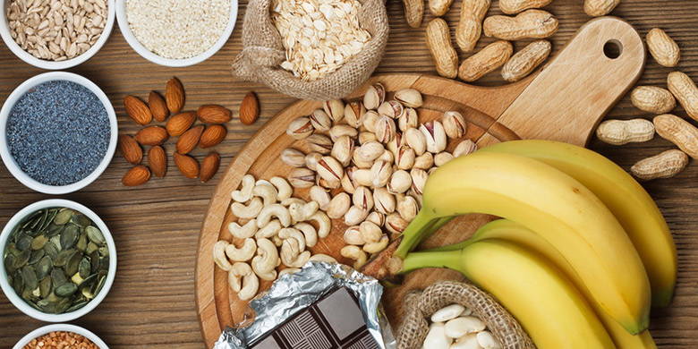 Calcio e magnesio Blog Gravidanza - Calcio e Magnesio. Il vostro medico probabilmente prescriverà un farmaco combinato per garantire una dose sufficientemente alta. Questo contiene, ad esempio, vitamine (D3, acido folico, ecc.), minerali e oligoelementi come ferro, calcio e magnesio.