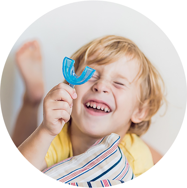 90 % de réducition sur les redressement des dents et les appareils dentaires Jusqu’au vingtième anniversaire, PRO LIFE prend en charge 15 % supplémentaires en complément aux prestations de ses partenaires assureurs sans limite supérieure contractuelle. 75 % des frais, jusqu’à concurrence de CHF 10 000.– par année civile, sont pris en charge par l’assurance complémentaire TOP ou COMPLETA.