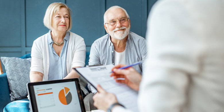 Immigrati dall’estero Immigrazione in Svizzera - Cosa dovete sapere, in quanto immigrato, del sistema assicurativo svizzero? Quali polizze assicurative sono obbligatorie e quali facoltative? Avete bisogno di un'assicurazione malattia, di un'assicurazione di responsabilità civile e/o di un'assicurazione di responsabilità civile auto?