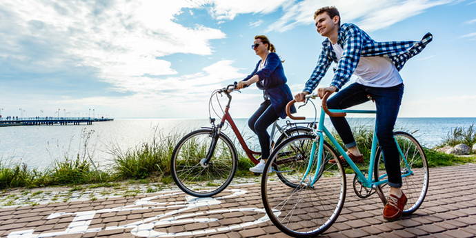 19. Schwangerschaftswoche 19. Schwangerschaftswoche. Sport während der Schwangerschaft? Sprechen Sie mit Ihrem Arzt über Ihr bisheriges Fitnessprogramm. Er berät Sie über Umfang und Dauer und verweist Sie bei Bedarf an eine ausgebildete Fitnessberaterin. Auch die persönliche Hebamme kann Tipps geben.