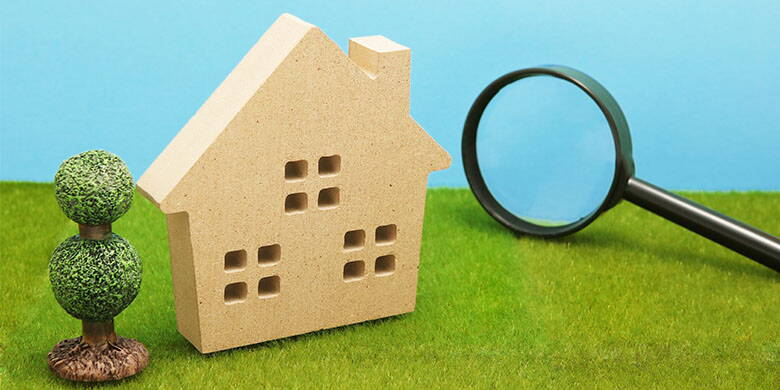 Assicurazione della casa Assicurazione del contenuto della casa - Mirjam attualmente vive ancora con i suoi genitori, mentre Nico vive in un appartamento condiviso. L'argomento "assicurazione" è di scarso interesse per loro - ma si rendono presto conto che non possono evitarlo. Cosa devono sapere i due oggi e cosa possono decidere in seguito