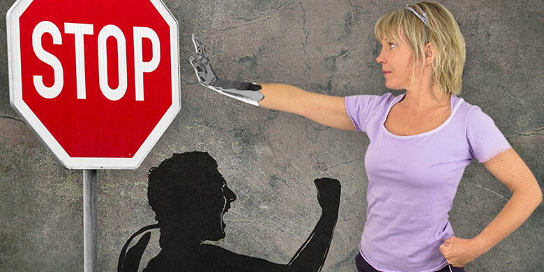 Violenza domestica Violenza domestica - È un fatto triste che la violenza domestica faccia parte della vita quotidiana di molte donne. Purtroppo, le segnalazioni di aggressioni sono in aumento. Come primo passo, si consiglia alle donne colpite di contattare un centro di assistenza alle vittime o il centro di accoglienza locale per cambiare la loro situazione di vita.