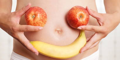 17. Schwangerschaftswoche 17. Schwangerschaftswoche. Prinzipiell sollten Sie sich während der Schwangerschaft nicht anders ernähren als zuvor. Dies setzt selbstverständlich voraus, dass Sie sich bereits vorher gesund und ausgewogen ernährten. Mehr dazu finden Sie auch in unserem Schwangerschaftsblog.