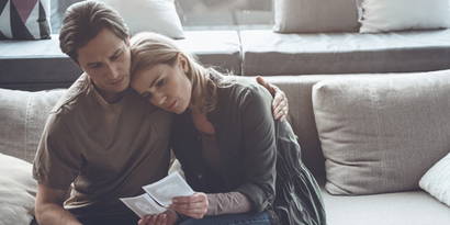 Aborto Il desiderio di ogni donna è che la sua gravidanza sia senza complicazioni. Se c'è un aborto spontaneo, il dolore è enorme. Questa è un'esperienza drastica e triste per i futuri genitori. Le cause sono molto diverse, ma per lo più di origine genetica.