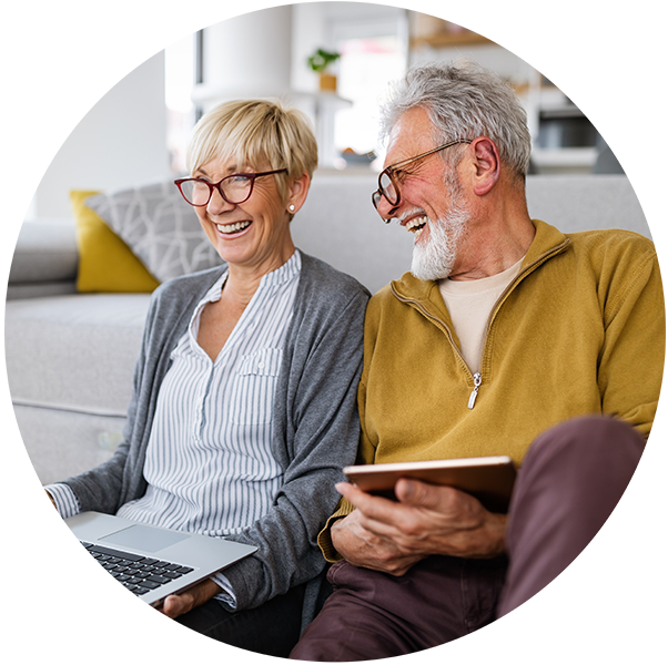 Consulenza personale/pensionamento e pianificazione del budget Consigli per single e coppie 50plus. Rispondiamo a domande sull'assicurazione malattie, sulla mobilia domestica e sull'assicurazione responsabilità civile, sull'assicurazione auto e stabili. Avete domande sui viaggi o sul pensionamento anticipato previsto? Su richiesta, il nostro personale certificato dalla FINMA è in grado di pianificare il vostro budget.