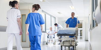 Helsana HOSPITAL Die neuen Spitalzusatzversicherungsprodukte von Helsana können ab dem 1.1.2019 abgeschlossen werden. Sie heissen HOSPITAL Halbprivat und HOSPITAL Privat. Geschlossen werden HOSPITAL PLUS BONUS, HOSPITAL PLUS CLASSICA, HOSPITAL COMFORT BONUS sowie HOSPITAL COMFORT CLASSICA. Und wie können Sie wechseln?