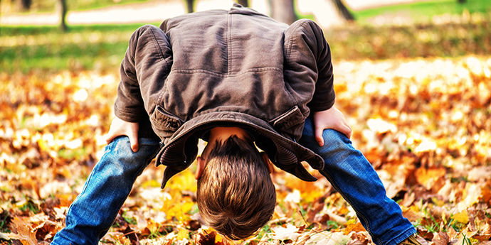 Trisomie 21 "Kein Oje-Kind" - Gemeint ist damit Fabian Bächli (25), welcher zwar eine Trisomie 21 hat, jedoch voll integriert ist. Dies verdankt er hauptsächlich seiner Mutter Özlem, wie der Bericht vom Beobachter eindrücklich schildert. Fabians Beispiel zeigt, wie gelungene Integration trotz Behinderung funktioniert.