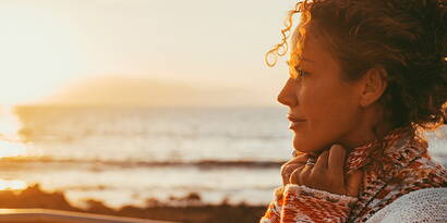 Immer mehr Menschen in der Schweiz leben alleine Familien und deren Anliegen sind in Politik und Gesellschaft vieldiskutiert. Das ist auch gut so. Doch sollten deswegen die Alleinlebenden nicht vergessen werden. Denn jede sechste Person in der Schweiz lebt allein.
