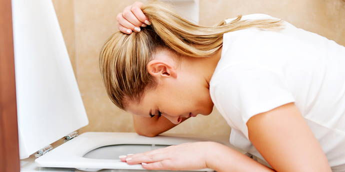 les nausées durant la grossesse Blog Grossesse - Maladie de la grossesse. Quelles sont les causes des nausées matinales pendant la grossesse ? Et qu'est-ce que l'hypoglycémie a à voir avec ça ? Quels trucs et astuces vous aideront au cours des premières semaines ? Que peut-on faire contre les nausées gênantes pendant la grossesse ?