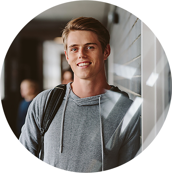 Conseils en matière d'assurance pour les jeunes Témoignage client conseil adolescents - «C’est pratique si on n’a qu’à exprimer ses souhaits et recevoir ensuite gratuitement les offres de comparaison correspondantes parmi lesquelles choisir. Ça colle!»