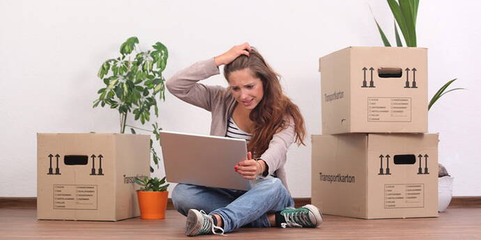 Assurance protection juridique Assurance protection juridique - Mme Gfeller quitte l'appartement loué. Le propriétaire exige que l'appartement soit repeint à ses frais. Il refuse donc de restituer la caution du loyer. Comment Mme Gfeller doit-elle procéder ? Quelles sont ses options et où peut-elle trouver du soutien ?